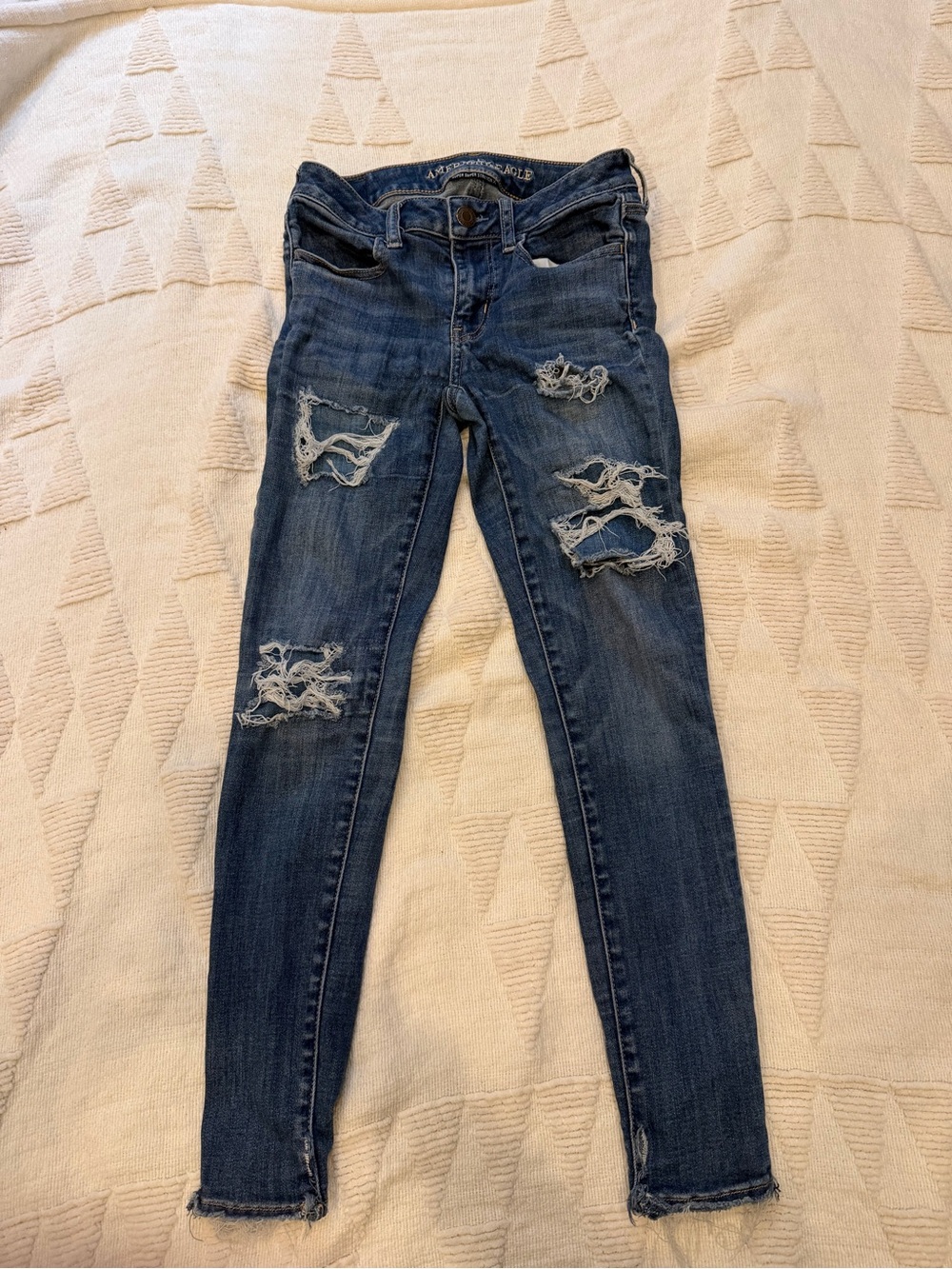 American Eagle Distressed Women's Skinny Jeans - Blue